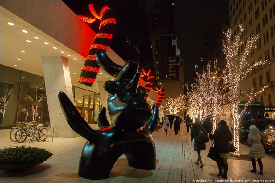 Christmas-in-new-york-city-what-to-do-on-christmas-in-new-york-37